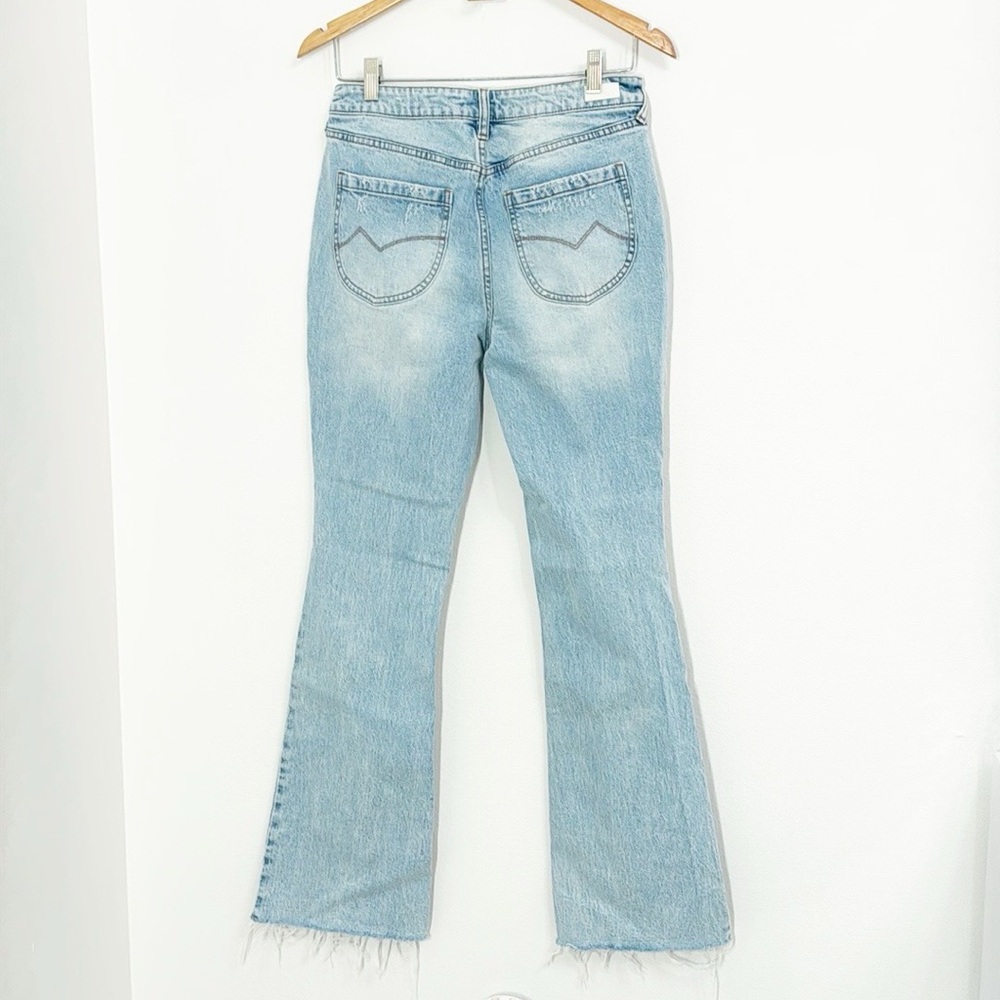 CLEO WOLF  High Rise Boot Cut Jeans Light Wash Exposed Button Fly Size 28/34 - Picture 5 of 8